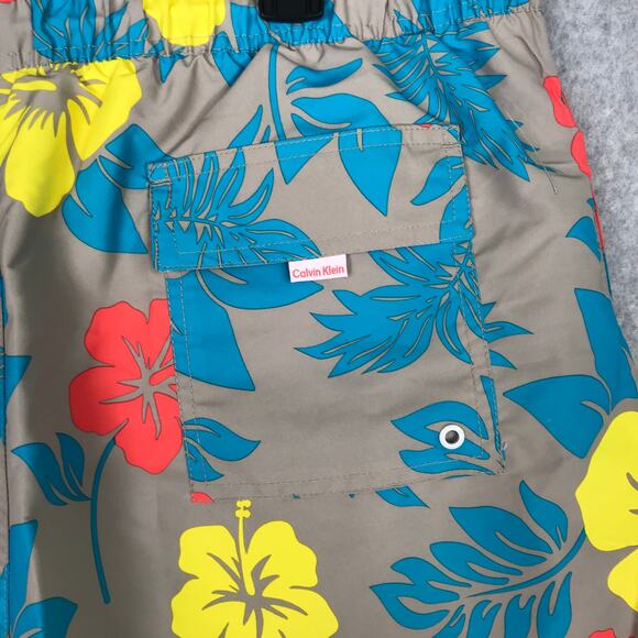 Calvin Klein Swim Shorts XL Pockets Trunks Board Lined UPF Quick Dry Wicking - Picture 10 of 15